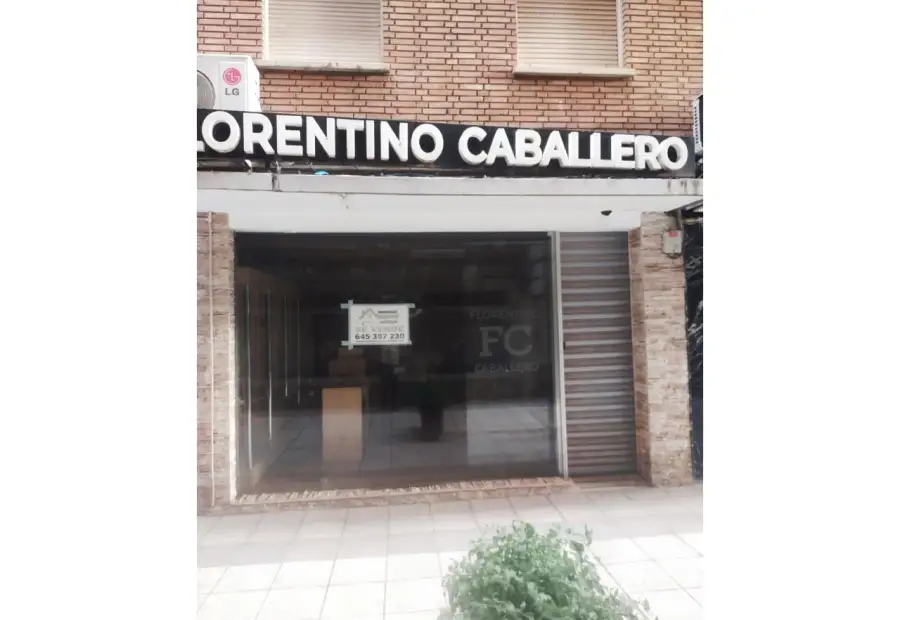 Local comercial en venta en Manzanares en Manzanares