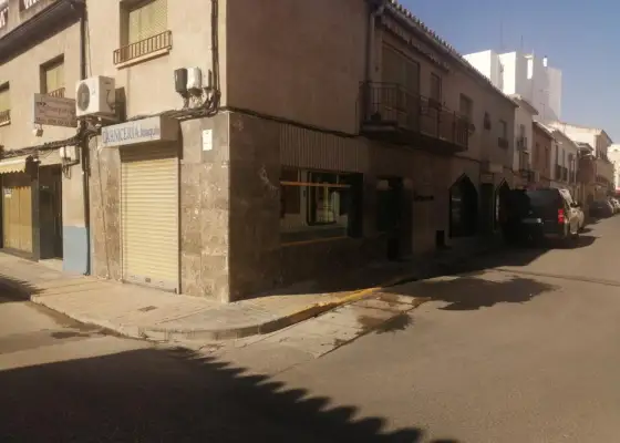 Local comercial en venta en Manzanares