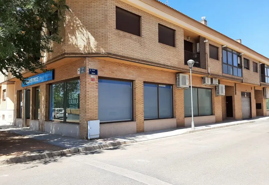 Local En Venta Avenida Roma, Tomelloso en Tomelloso