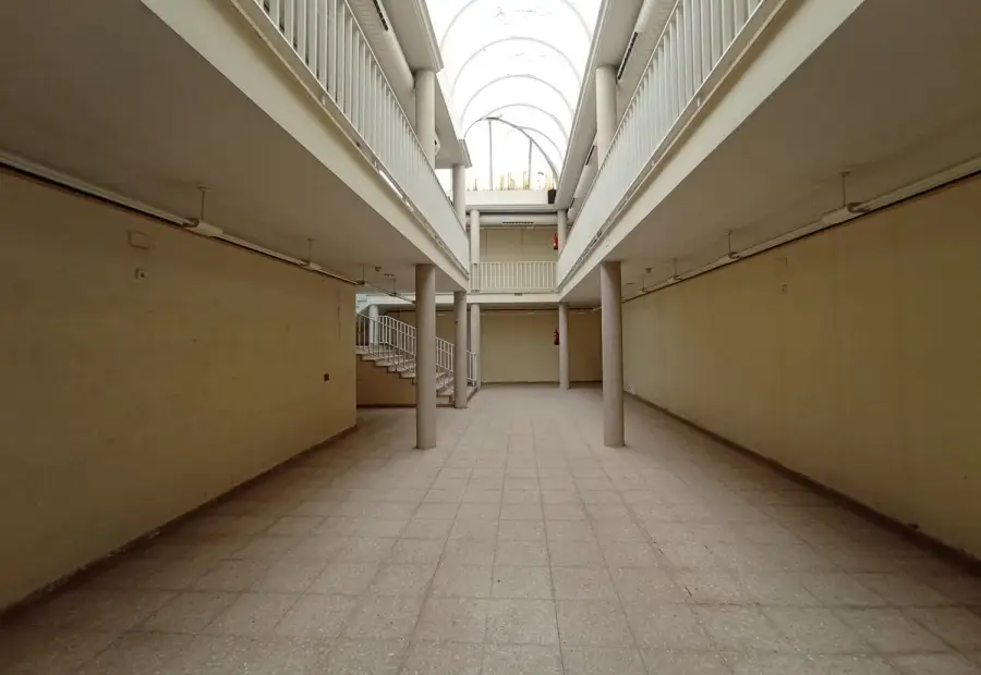 Local En Venta Calle Socuéllamos, Tomelloso en Tomelloso