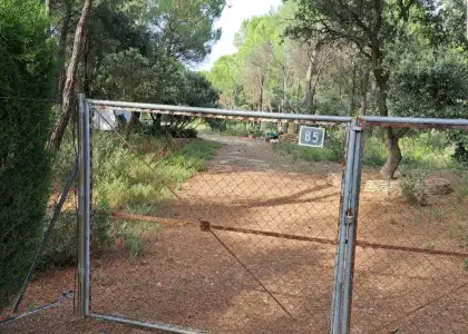M045 se vende terreno urbano en la Urbanizacion los Pinares en Albacete