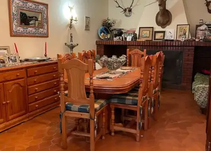Magnífica casa en centro pueblo con piscina en Brazatortas