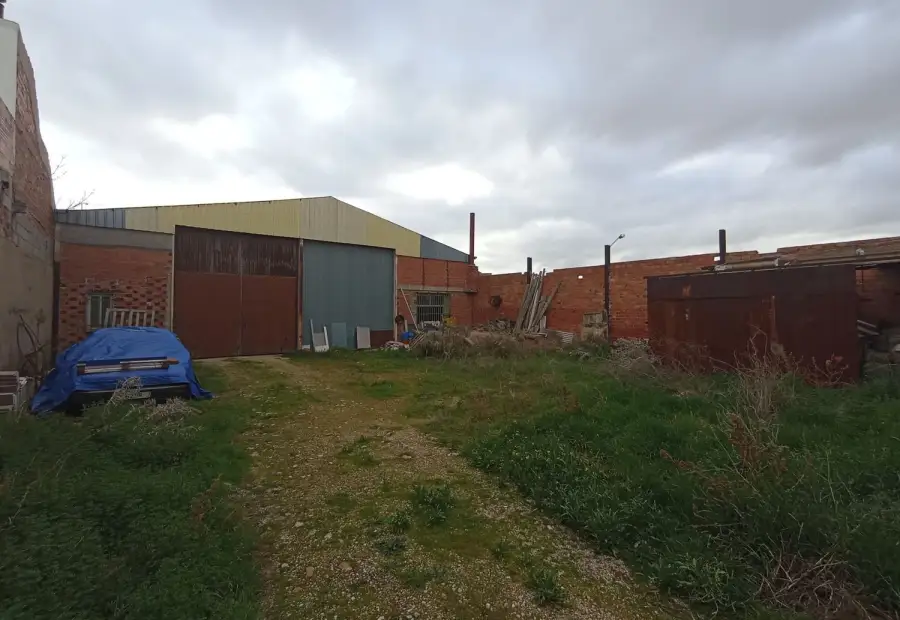 Nave En Venta Calle Zahorí, Tomelloso en Tomelloso