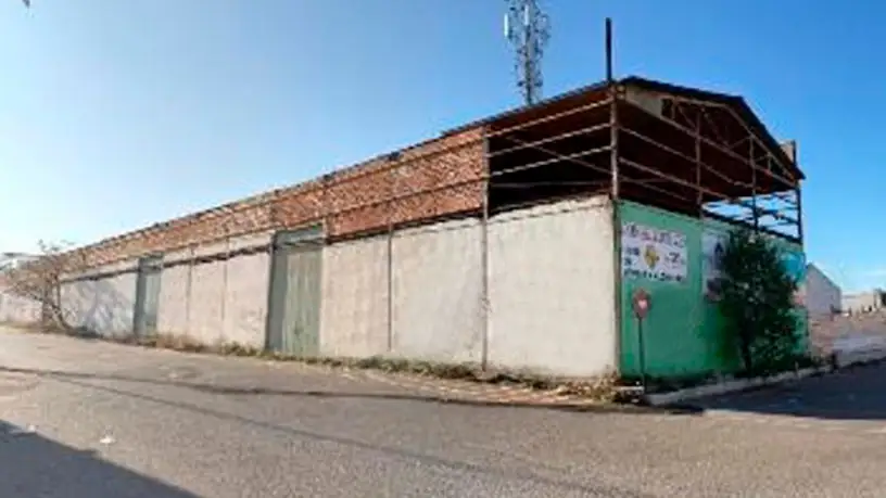 Nave en venta en avda Avda del Sur S/n-planta 0 y 1?-g 13300, Ciudad Real, Valdepeñas en Valdepeñas