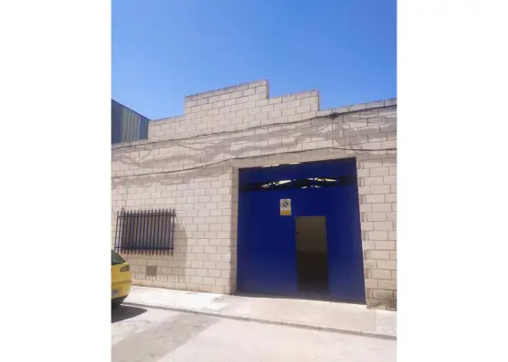 Nave industrial en alquiler en Manzanares