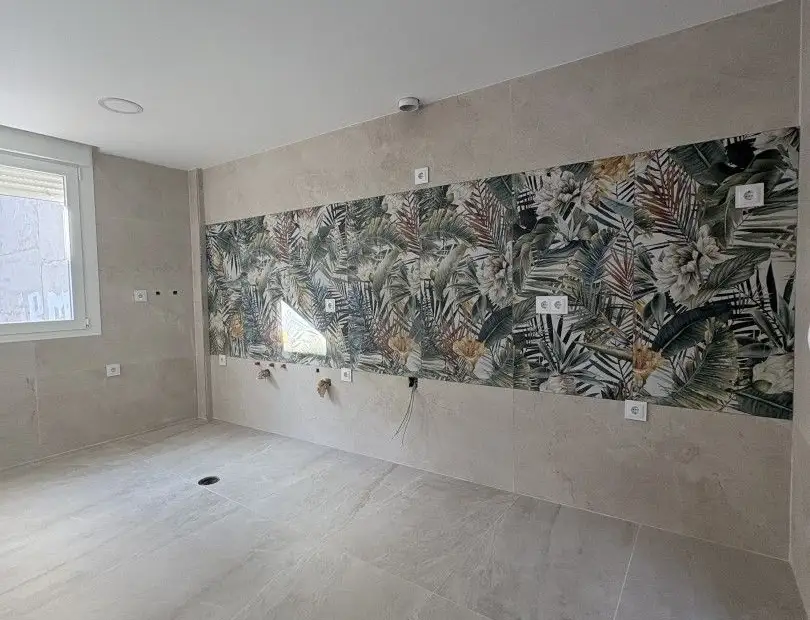 Piso en venta en Alcázar De San Juan, de 90 m2 con 2 dormitorios, 2 baños, plaza de garaje, trastero y terraza por 140.000 €, Ref. 0238 en Alcázar de San Juan