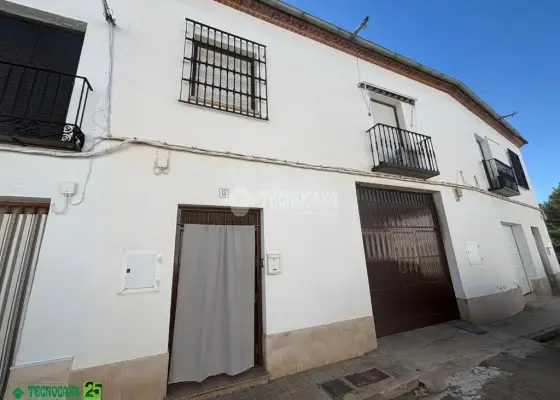Piso en venta en Almagro - Almagro, 85.000 €, 136 m2, ref. 659461