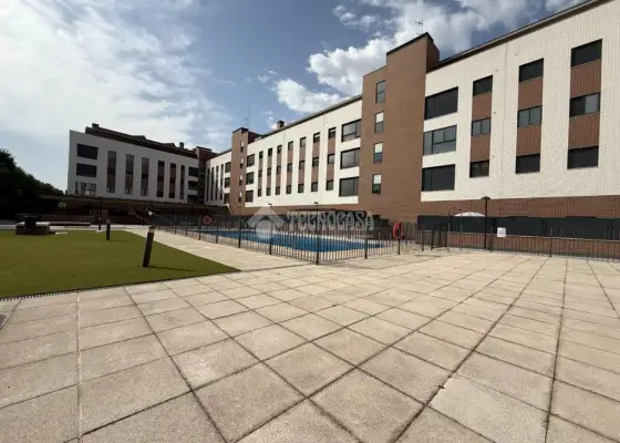 Piso en venta en Alovera - Alovera, 273.000 €, 160 m2, ref. 666799