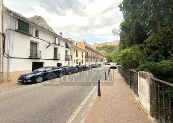 Piso en venta en Cuenca - Centro, 79.900 €, 70 m2, ref. 662113