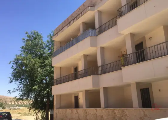 Piso en venta en Herencia, de 70 m2 con 2 dormitorios y baño por 64.000 €, Ref. 0210