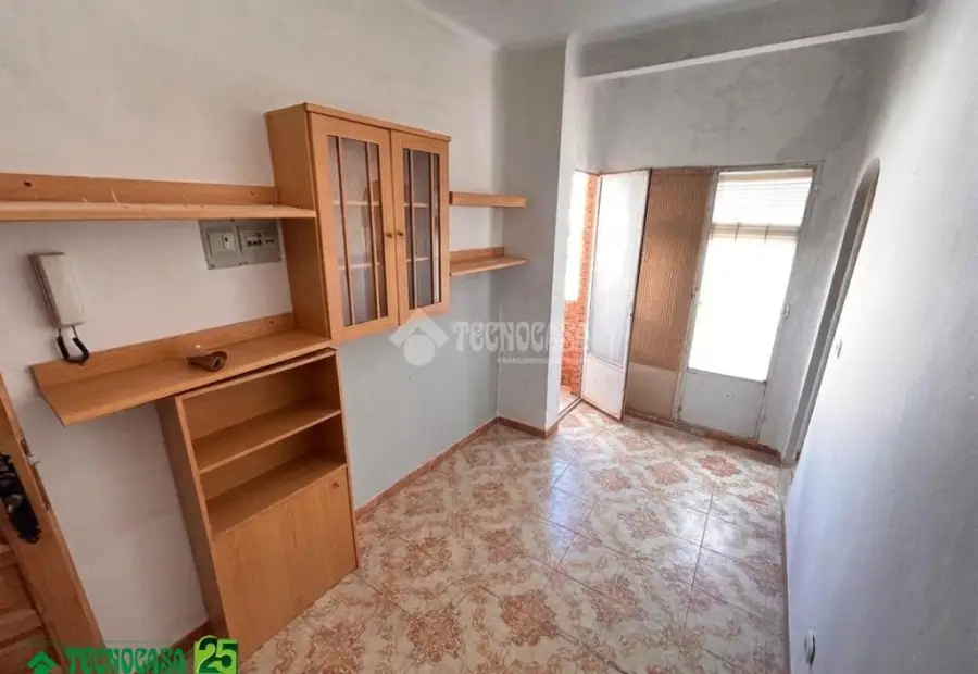 Piso en venta en Manzanares - Manzanares, 35.000 €, 171 m2, ref. 660155 en Manzanares