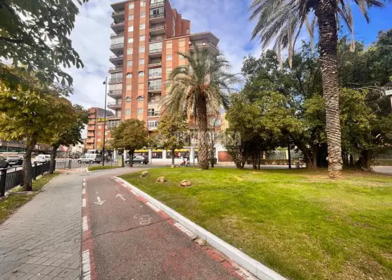 Piso en venta en Talavera De La Reina - Plaza España - Centro Campo De Fútbol, Centro, 130.000 €, 145 m2, ref. 648891