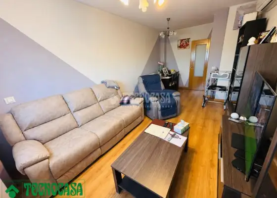 Piso en venta en Villaseca De La Sagra - Villaseca De La Sagra, 180.000 €, 131 m2, ref. 658694