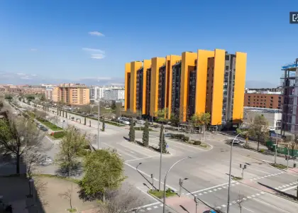 Se alquila habitación en piso compartido de 3 habitaciones en Madrid en Madrid