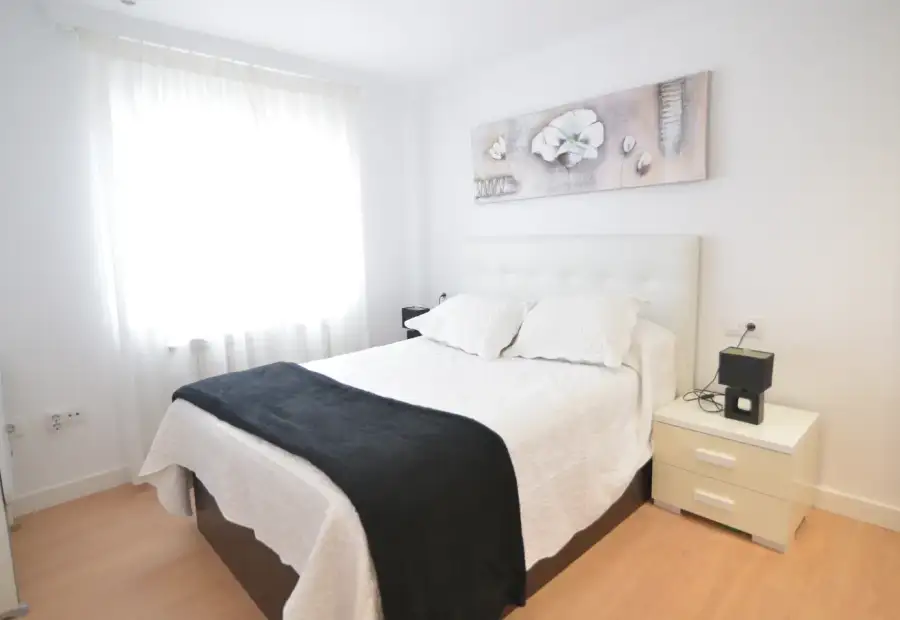 Se alquila habitación en piso compartido de 3 habitaciones en Santander. en Santander