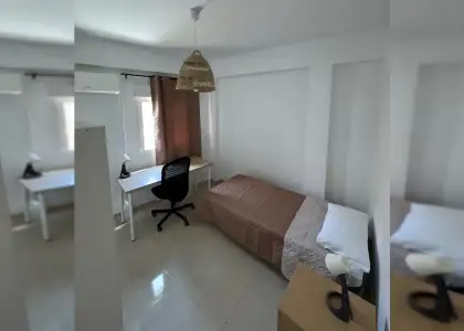 Se alquila habitación en piso compartido de 4 habitaciones en Santa Rita, todos los gastos incluidos. en Almería