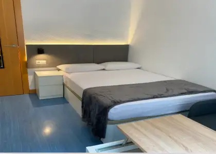 Se alquila habitación en piso compartido de 5 habitaciones en Salamanca en Salamanca