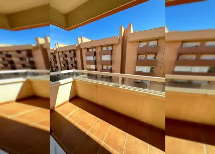 Se alquila habitación en piso compartido en Almería en Almería