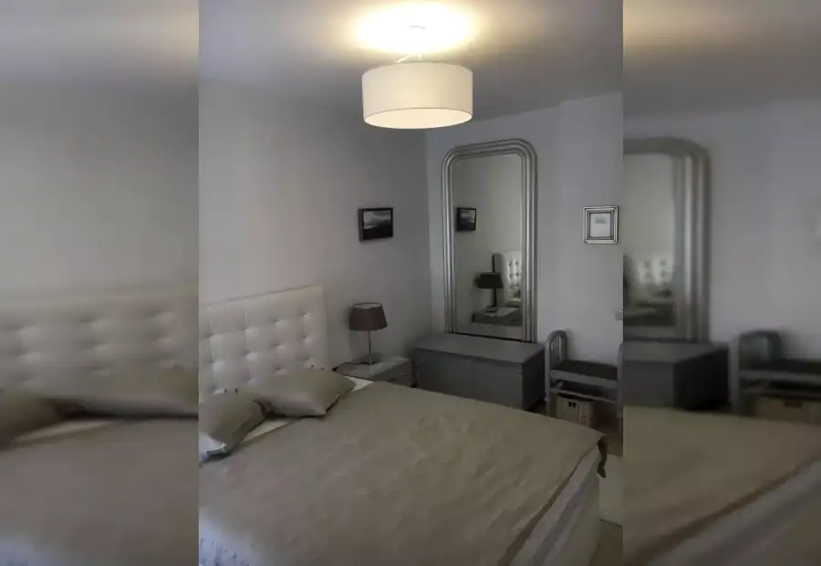 Se alquila habitación en piso de 3 dormitorios en alquiler en Alicante en Alicante (Alacant)