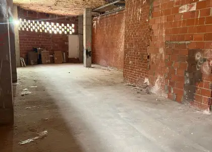Se alquila local en Albacete