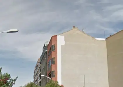Se vende casa con terreno en C/Juan de Toledo en Albacete