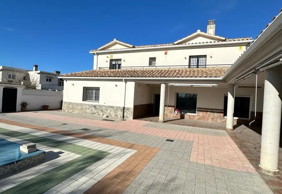 Se vende chalet de lujo zona imaginalia en Albacete