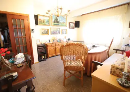 Se vende piso de 3 dormitorios, salón comedor, cocina independiente con lavadero, terraza y ascensor en Campo de Criptana