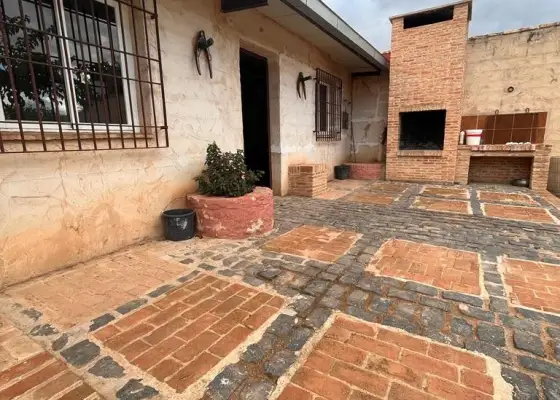 Terreno rural en venta en Alcázar De San Juan, de 500 m2 con terreno por 60.000 €, Ref. 0117