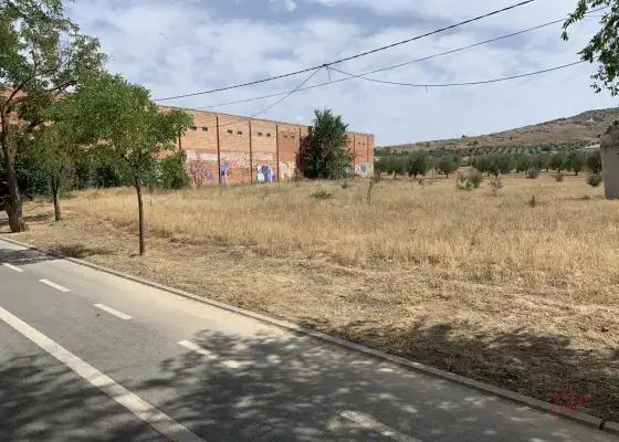Terreno rural en venta en Herencia, de 6577 m2 por 36.000 €, Ref. 0008