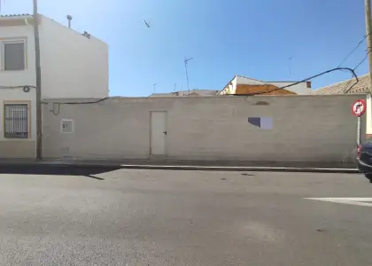 Terreno / Urbanizable En Venta Calle Melquiades Álvarez, Tomelloso en Tomelloso