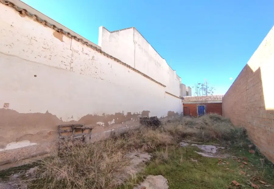 Terreno / Urbano (solar) En Venta Calle de Santa Catalina, Tomelloso en Tomelloso