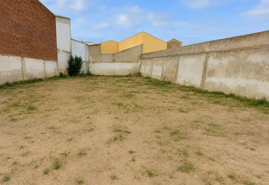 Terreno / Urbano (solar) En Venta Calle Hidalgos, Alcazar de San Juan en Alcázar de San Juan