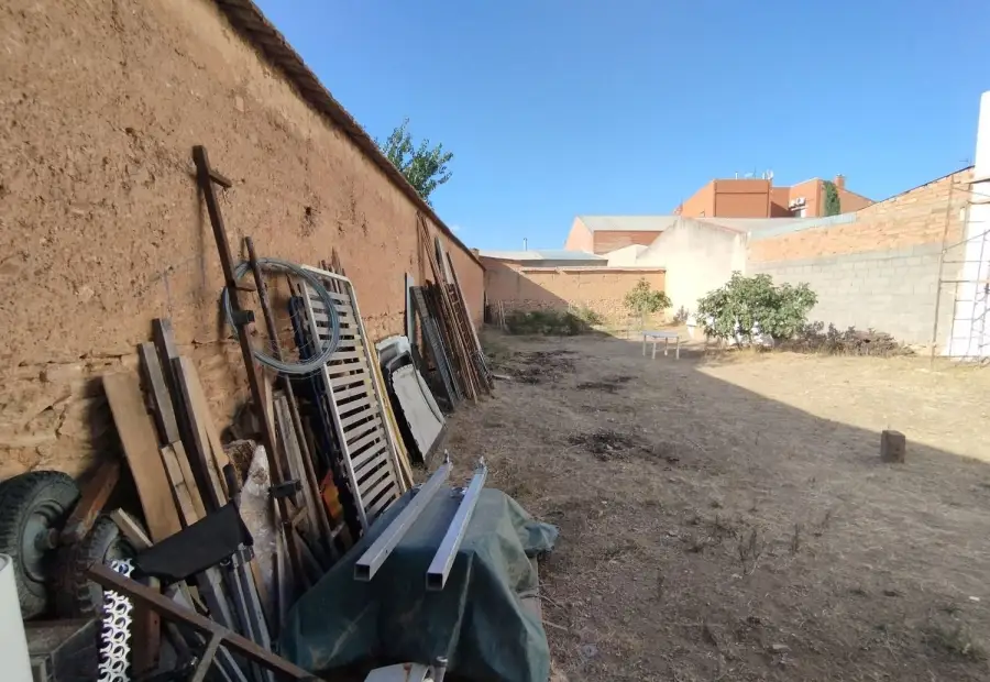 Terreno / Urbano (solar) En Venta Calle José Alcázar, Tomelloso en Tomelloso