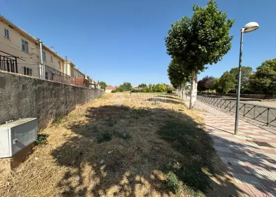 Terrenos en venta en Fontanar - Fontanar, 33.900 €, 1439 m2, ref. 566385