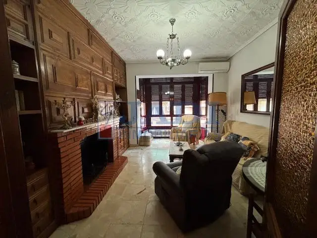 venta de casa en Valdepeñas, CENTRO en Valdepeñas