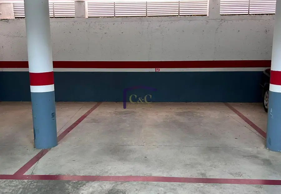 venta de garaje en Manzanares, Parque del polígono en Manzanares