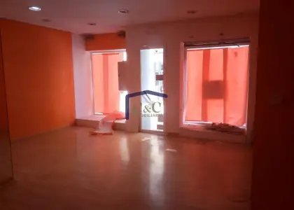 venta de local en Manzanares, Empedrada en Manzanares