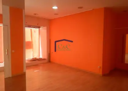 venta de local en Manzanares, Empedrada en Manzanares