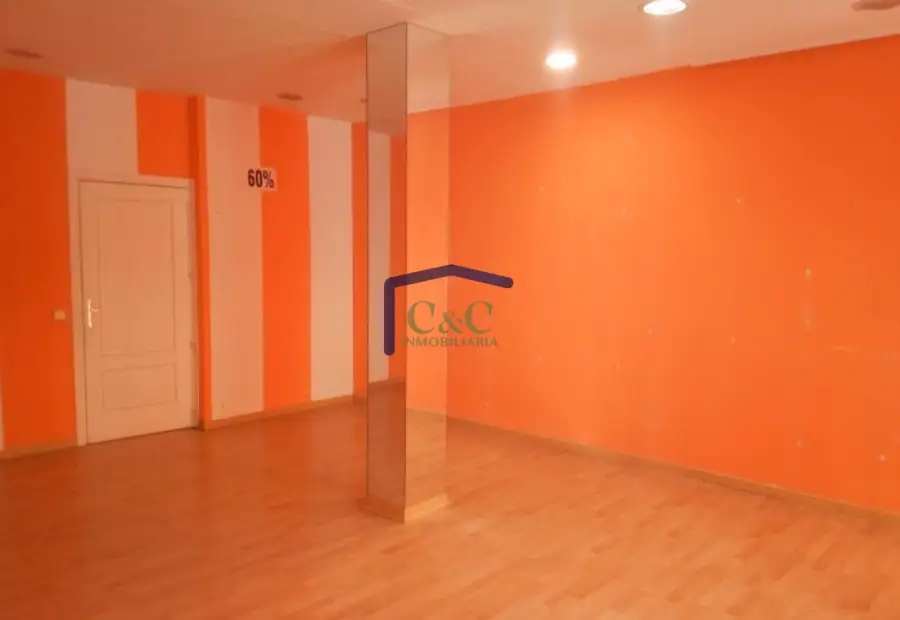 venta de local en Manzanares, Empedrada en Manzanares