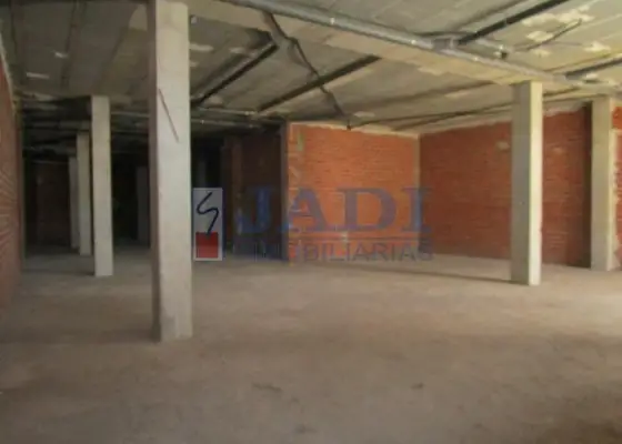 venta de local en Valdepeñas, AVENIDA 1 DE JULIO