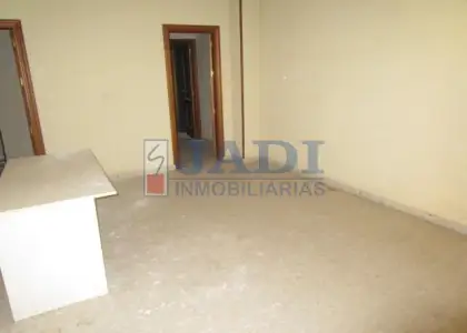 venta de local en Valdepeñas, CENTRO en Valdepeñas