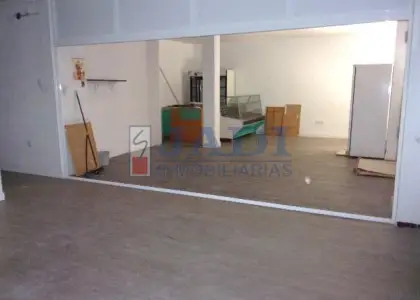 venta de local en Valdepeñas, CENTRO en Valdepeñas