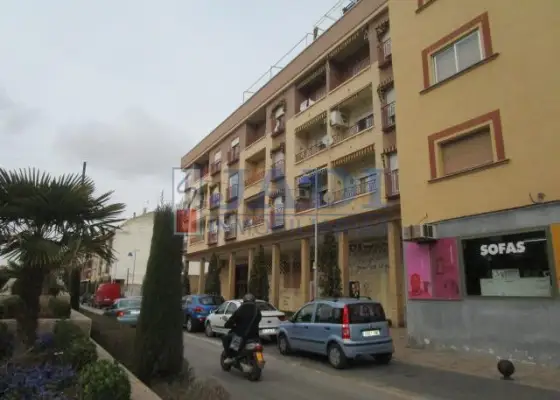 venta de local en Valdepeñas, CENTRO