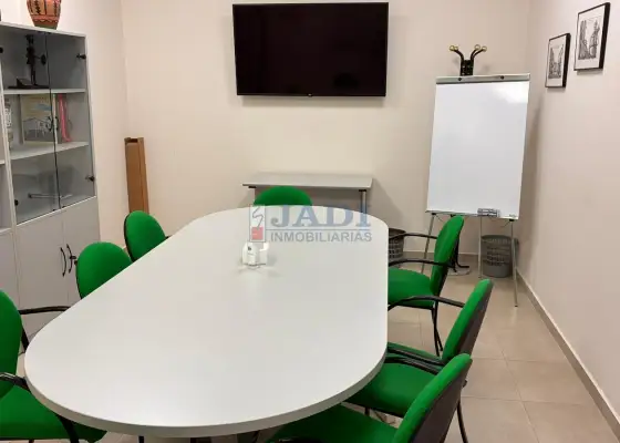 venta de nave en Valdepeñas, POLIGONO