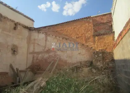 venta de terreno en Valdepeñas, CENTRO en Valdepeñas