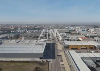 Venta Nave Industrial PolÃ­gono, Manzanares en Manzanares