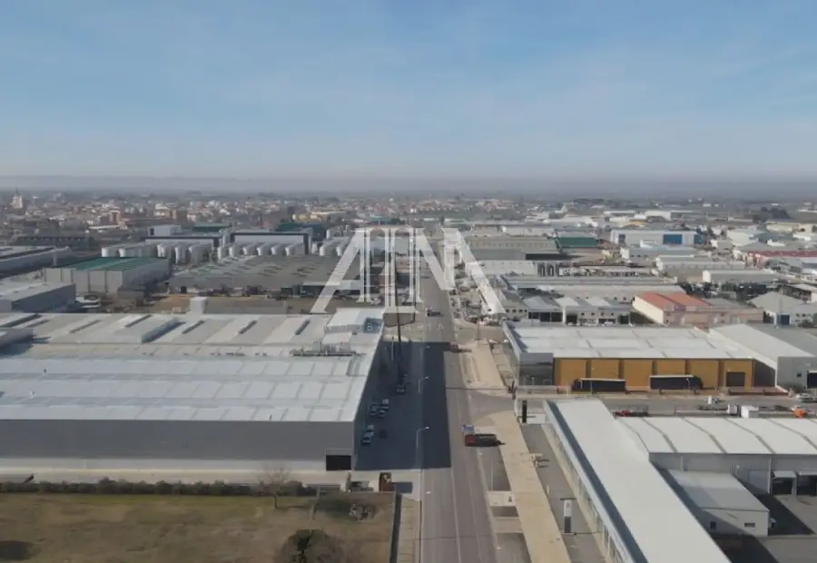 Venta Nave Industrial PolÃ­gono, Manzanares en Manzanares