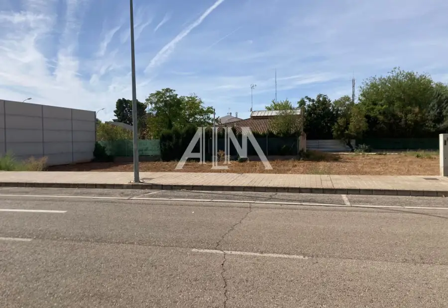 Venta Parcela Plaza de Toros, Manzanares. Precio a consultar en Manzanares